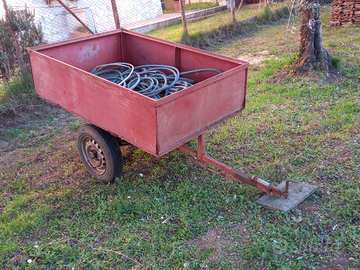 Carrello agricolo per trattore