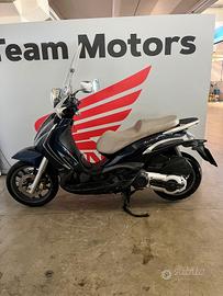 Piaggio Beverly 400 Tourner