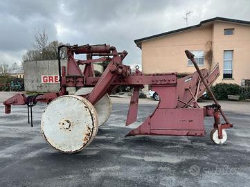 Aratro da scasso Greco