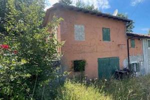 Edificio e terreni a Valsamoggia (BO)