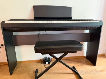 pianoforte yamaha P-115