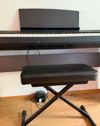 pianoforte yamaha P-115