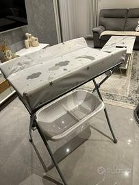 Fasciatoio con vasca da bagno