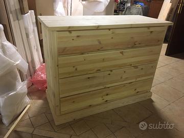 Comò in pino massello