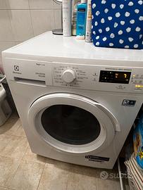 LAVASCIUGA ELECTROLUX DUAL CARE 9 KG