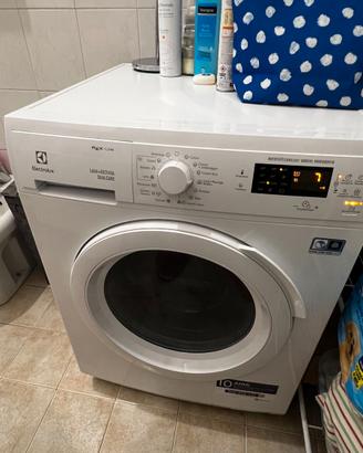 LAVASCIUGA ELECTROLUX DUAL CARE 9 KG