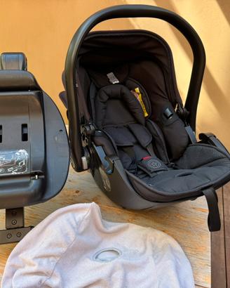 OVETTO KIDDY completo di base isofix