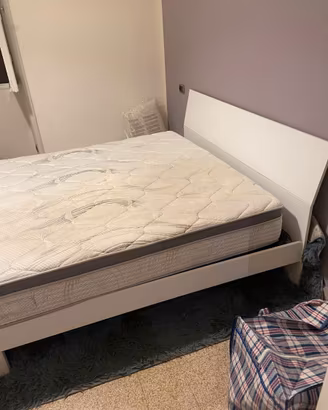 Letto matrimoniale 160x190 con rete e materasso