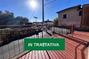 CASA SEMINDIPENDENTE A SARZANA
