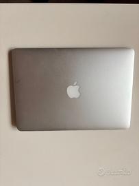 MacBook Air 13" – Modello A1466 – 8GB RAM – 256GB