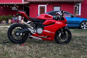 Ducati Panigale 899