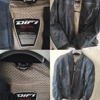 Due giubbotti per moto.