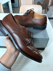 scarpe eleganti stringate da uomo del marchio Geox