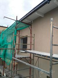 Muratore intoncatore scaiolista