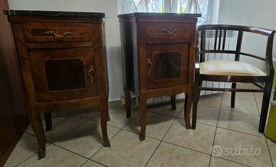 comodini, cassettiera, 2 sedie e toilette