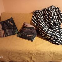 Divano letto 2 posti ikea con 2 diverse coperture