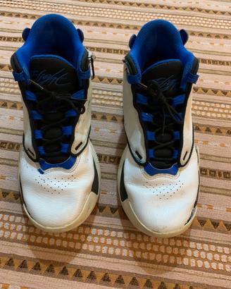 Scarpe Jordan Max Aura 4