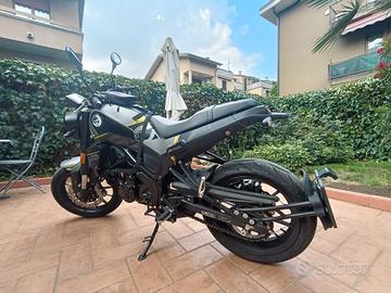 Benelli Leoncino 250