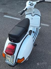 Piaggio Vespa 125 PX targa Roma