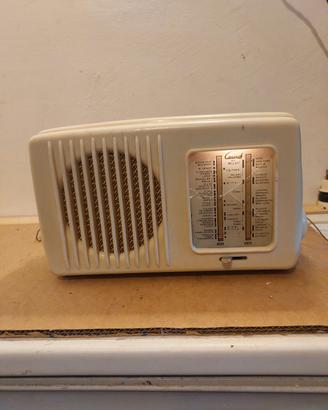 Radio d'epoca Carisch modello Mozart anni 50