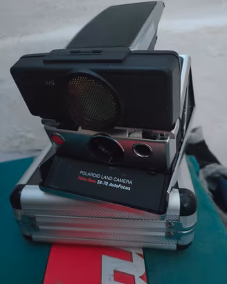 Polaroid SX-70. Vintage