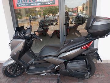 Yamaha X-Max 400