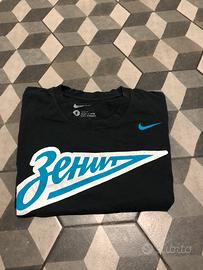 T-shirt nike