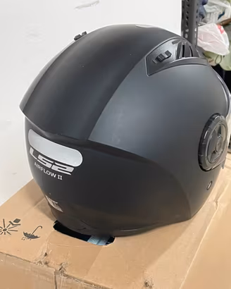 Casco jet