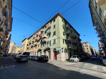 3 LOCALI A LA SPEZIA