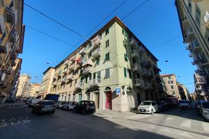 3 LOCALI A LA SPEZIA