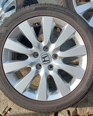 Cerchi e gomme Honda 17