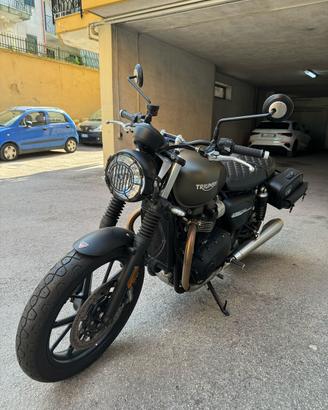 Triumph Streettwin 900 65 cv