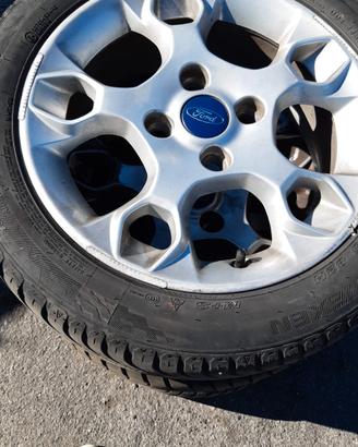 gomme+cerchi 185/55 r15  (2 4 stagioni e 2 estive)