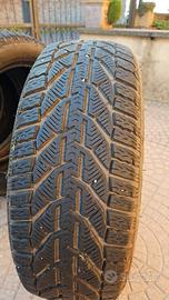 Gomme invernali Taurus 215/55 R17 98V usate 8000Km