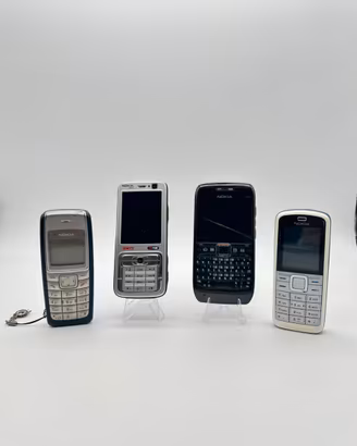 Lotto Telefoni Cellulare Nokia con caricatori