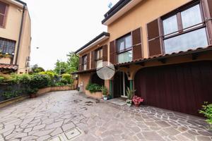 VILLA SINGOLA A ROZZANO