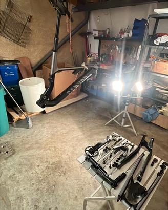 Telaio bici da riparare