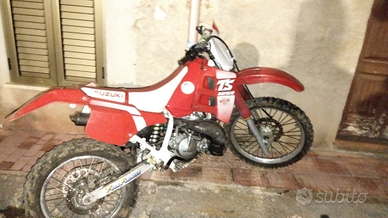 Suzuki TS 125