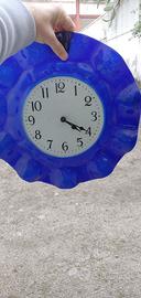 Orologio da parete con cornice blu decorativa