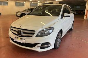 Mercedes-Benz B 200 Sport AUTOMATIC
