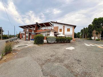 NEGOZIO A ROMANO CANAVESE