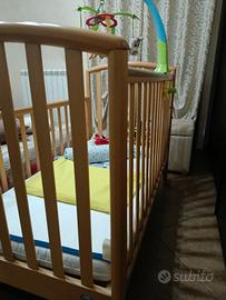 Lettino in legno 