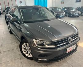 Volkswagen Tiguan 1.6 116 CV - Business BlueMotion