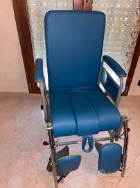 Sedia COMODA reclinabile con ruote e WC
