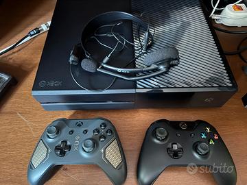 Xbox One + 2 Controller + Cuffie e 3 Giochi