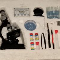 Microscopio giocattolo vintage