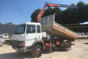 Iveco 135 CASSONE RIBALTABILE + GRU 3 POSTI