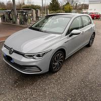 Golf 8  1.5 etsi evo 1st Edition Style 150cv dsg