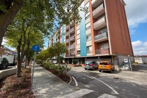 4 LOCALI A CRESCENTINO