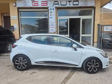 RENAULT CLIO 1.5 DCI ANNO 2017 LED NAVIGATORE KM C